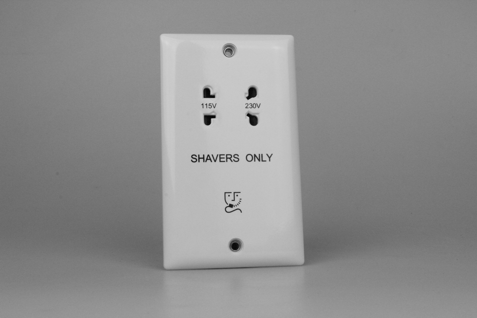 Dual Voltage Shaver Socket 230V/115V